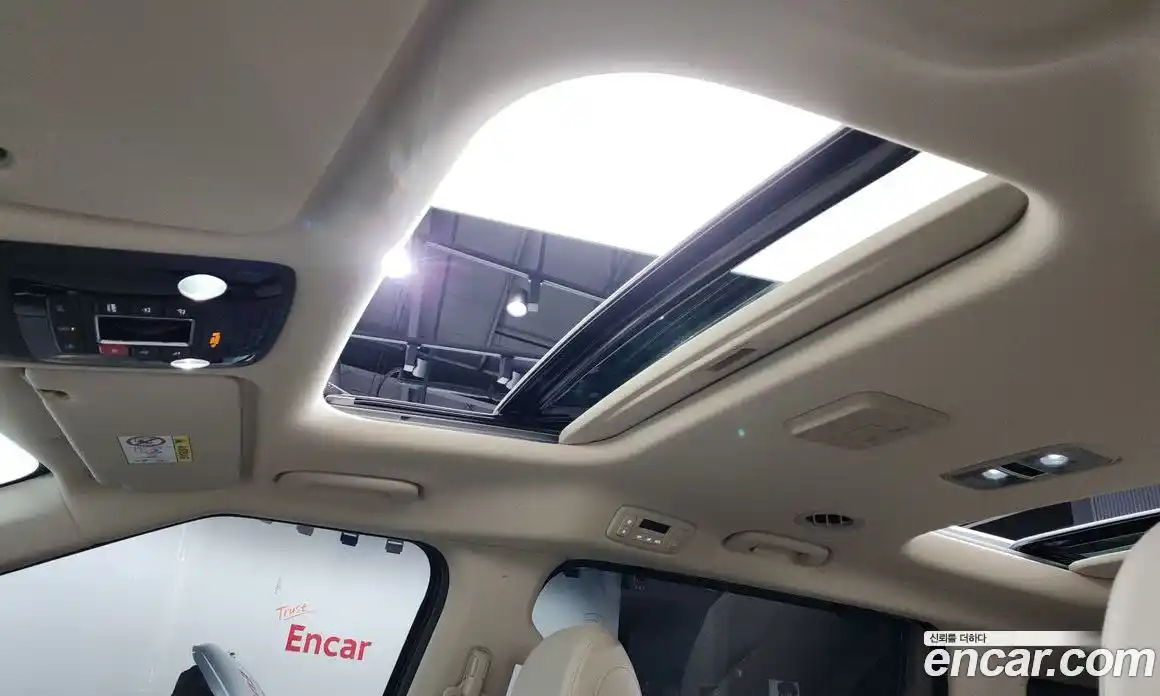 Kia Canival 2025 3.5 Автомат в Москве № 127944, фото 14