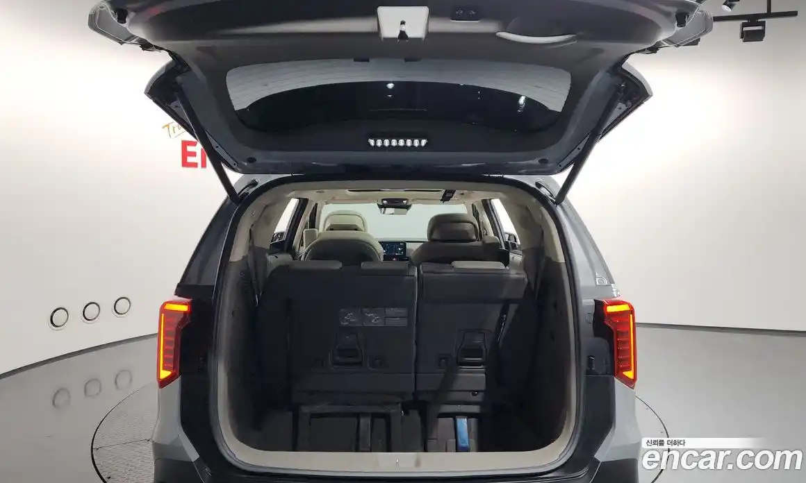 Kia Canival 2025 3.5 Автомат в Москве № 127944, фото 20