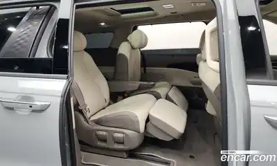 Kia Canival 2025 3.5 Автомат в Москве № 127944, миниатюра 8