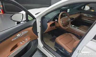 Genesis GV70 2023 2.2 Автомат в Москве № 129054, миниатюра 6