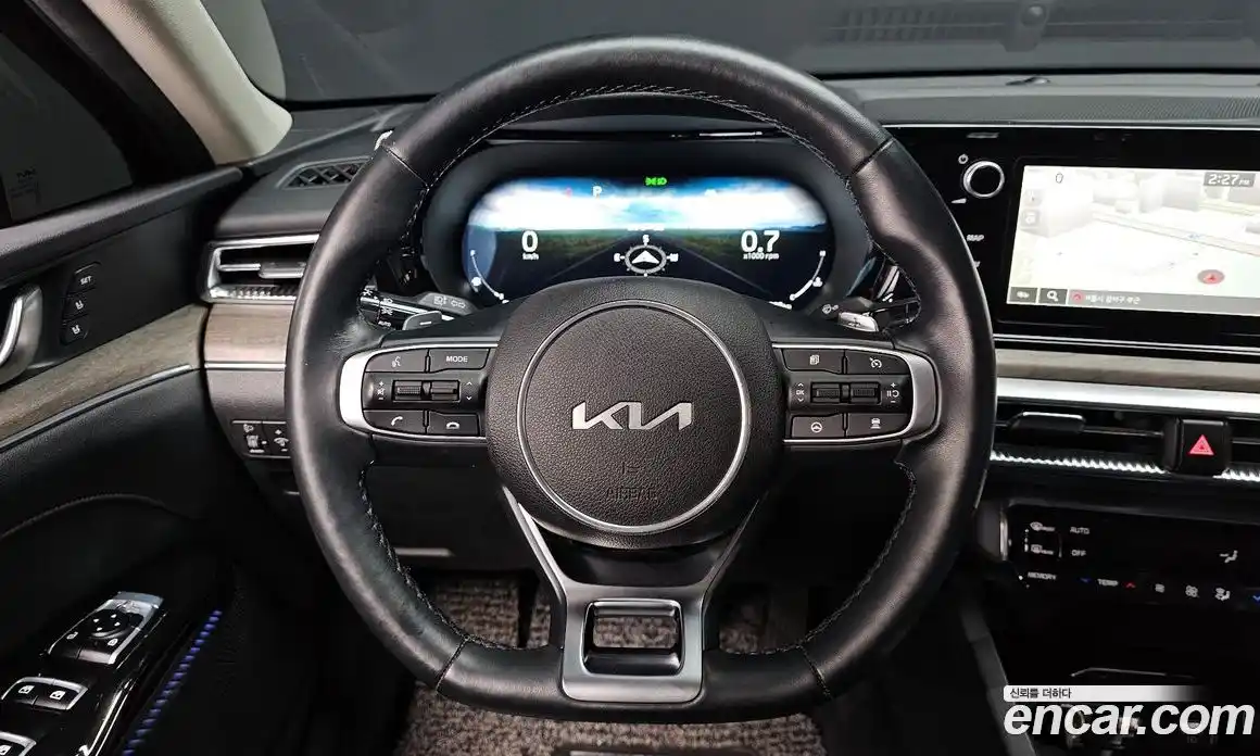 Kia K5 2023 1.6 Автомат в Москве № 131783, фото 4