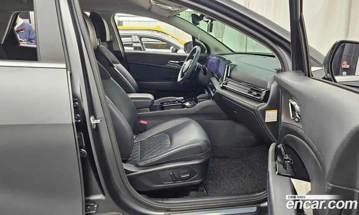 Kia Sportage 2023 1.6 Автомат в Москве № 132448, фото 17