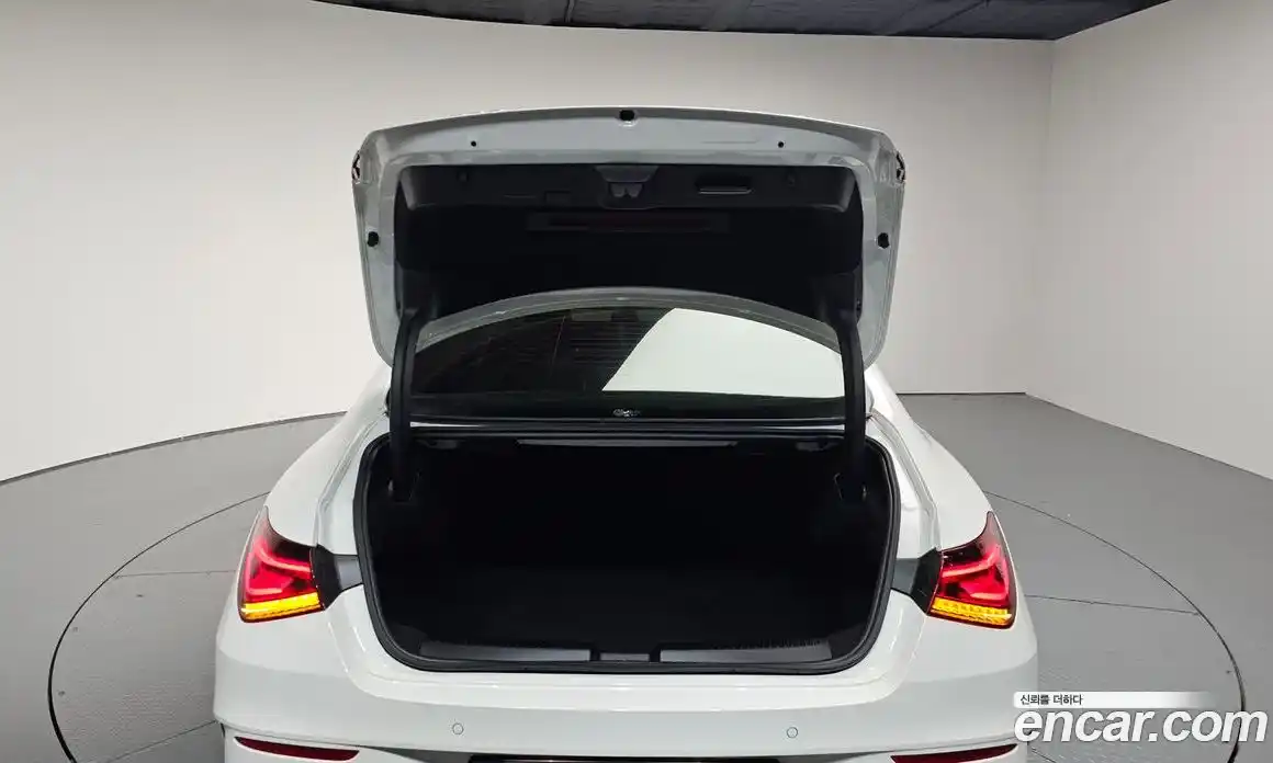 Mercedes-Benz CLA-Class 2022 2.0 Автомат в Москве № 137551, фото 18