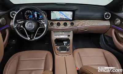 Mercedes-Benz E-Class 2021 2.0 Автомат в Москве № 138461, миниатюра 3