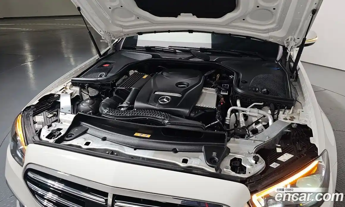 Mercedes-Benz E-Class 2021 2.0 Автомат в Москве № 138461, фото 9