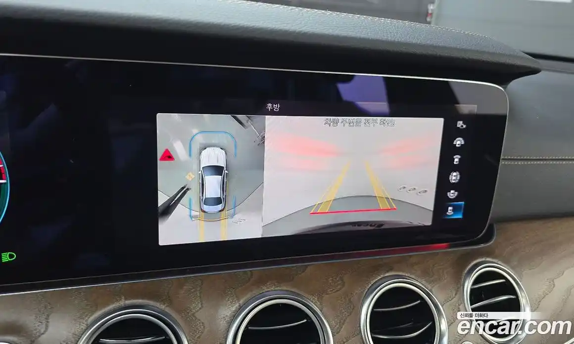 Mercedes-Benz E-Class 2021 2.0 Автомат в Москве № 138644, фото 17