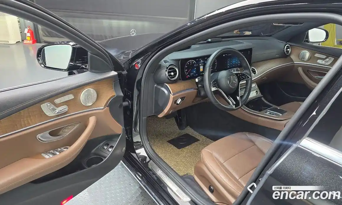 Mercedes-Benz E-Class 2021 2.0 Автомат в Москве № 138644, фото 9