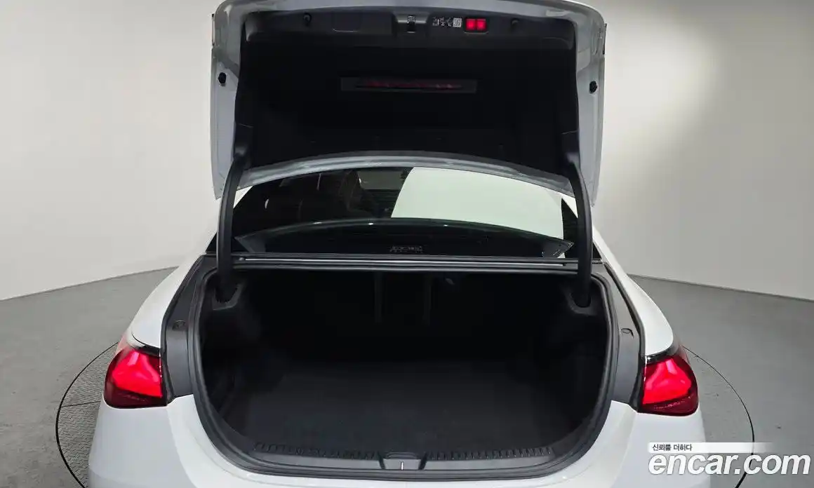 Mercedes-Benz E-Class 2024 3.0 Автомат в Москве № 141070, фото 14