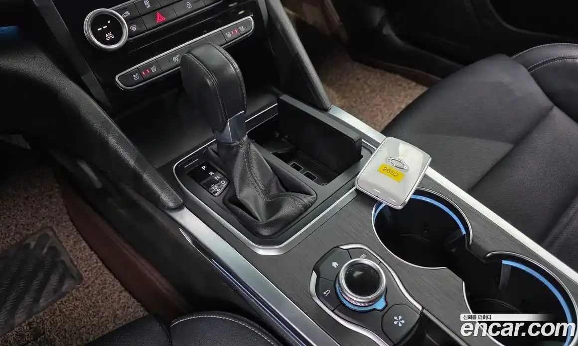 Renault SM6 2023 2.0 Автомат в Москве № 147843, фото 11