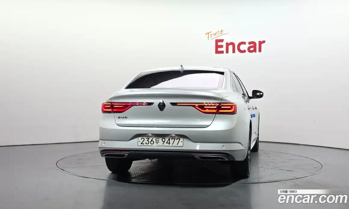 Renault SM6 2023 2.0 Автомат в Москве № 147843, фото 13