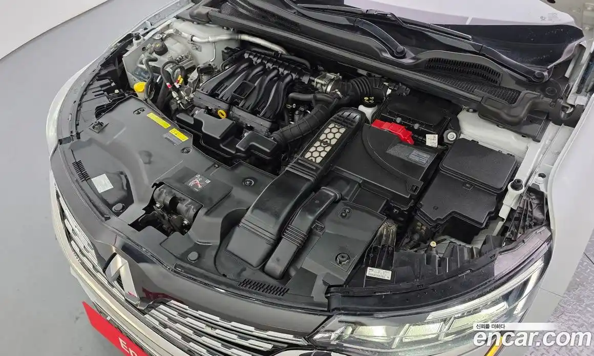 Renault SM6 2023 2.0 Автомат в Москве № 147843, фото 17