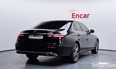 Mercedes-Benz E-Class 2022 2.0 Автомат в Москве № 150632, миниатюра 12