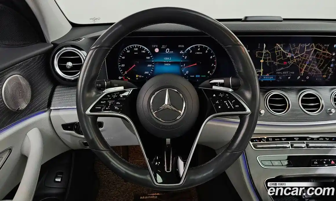 Mercedes-Benz E-Class 2022 2.0 Автомат в Москве № 150632, фото 17