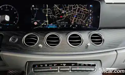 Mercedes-Benz E-Class 2022 2.0 Автомат в Москве № 150632, миниатюра 4