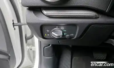 Audi A3 2018 2.0 Автомат в Москве № 154069, миниатюра 12