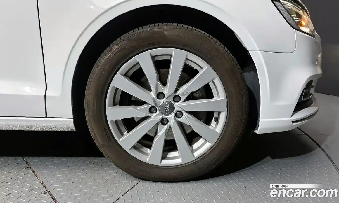 Audi A3 2018 2.0 Автомат в Москве № 154069, фото 20