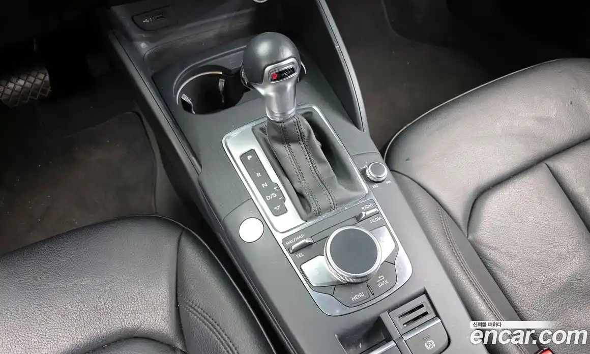 Audi A3 2018 2.0 Автомат в Москве № 154069, фото 4