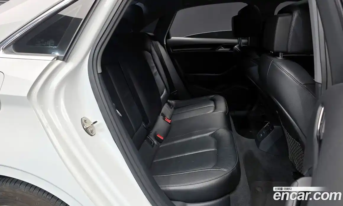 Audi A3 2018 2.0 Автомат в Москве № 154069, фото 9