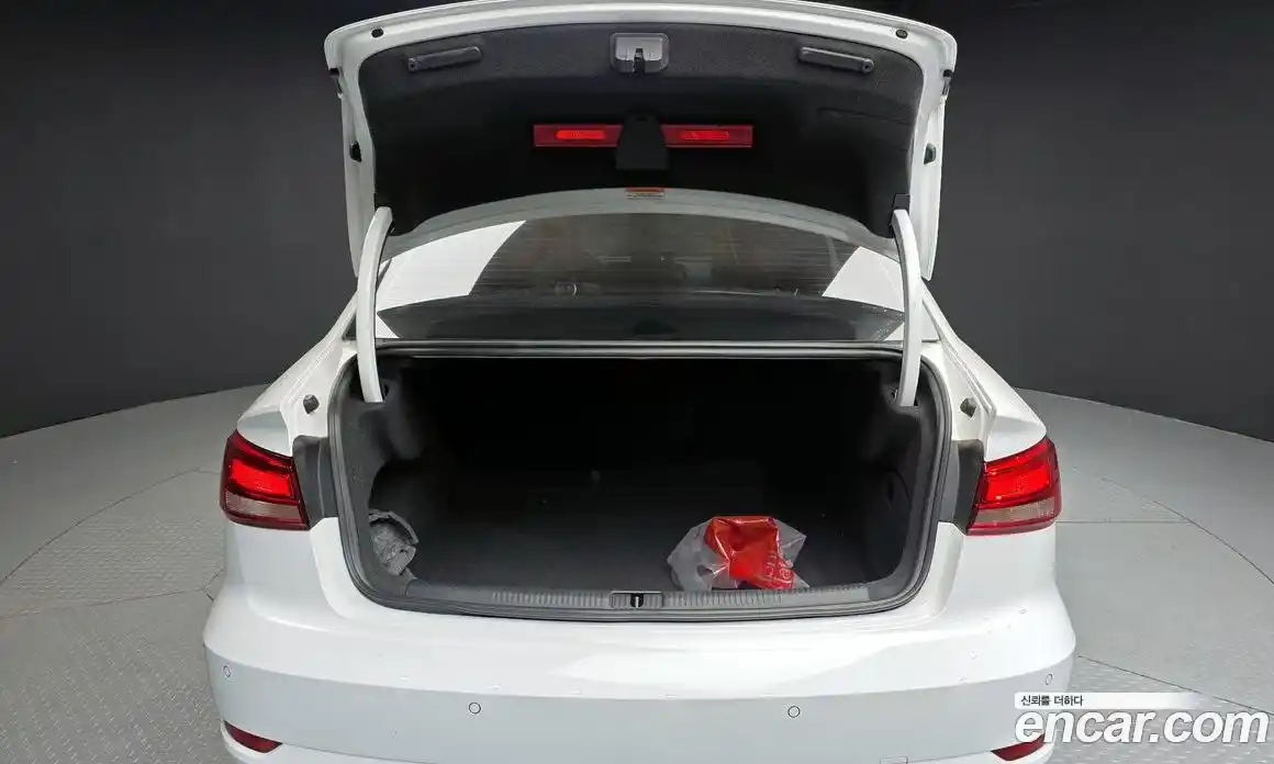 Audi A3 2018 2.0 Автомат в Москве № 154069, фото 10