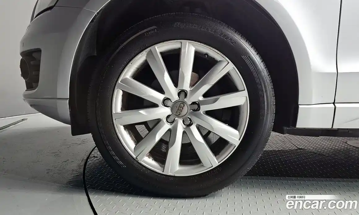 Audi Q5 2012 2.0 Автомат в Москве № 157511, фото 17