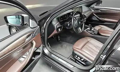 BMW 5-Series 2021 4.4 Автомат в Москве № 158284, миниатюра 11