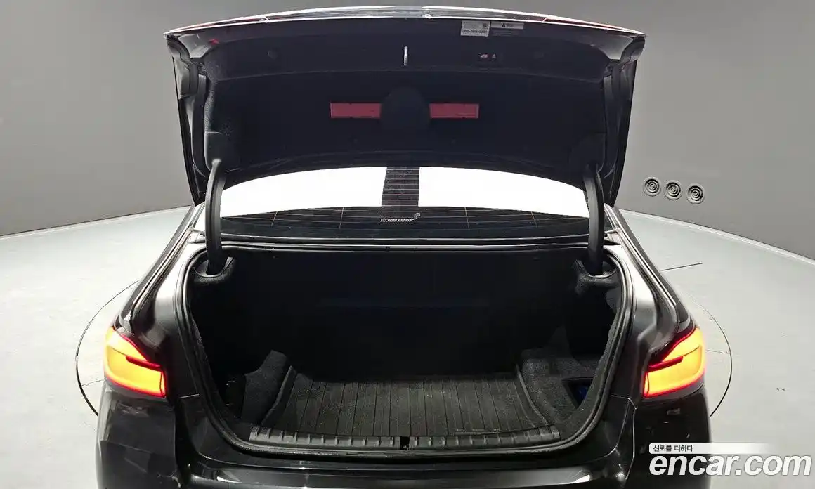 BMW 5-Series 2021 4.4 Автомат в Москве № 158284, фото 3