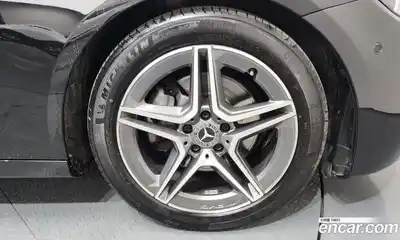 Mercedes-Benz E-Class, 2023