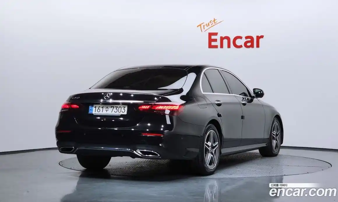 Mercedes-Benz E-Class 2023 2.0 Автомат в Москве № 160647, фото 17