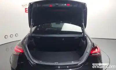 Mercedes-Benz E-Class 2023 2.0 Автомат в Москве № 160647, миниатюра 7