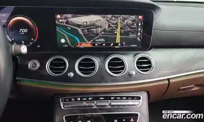 Mercedes-Benz E-Class 2023 2.0 Автомат в Москве № 160647, миниатюра 8