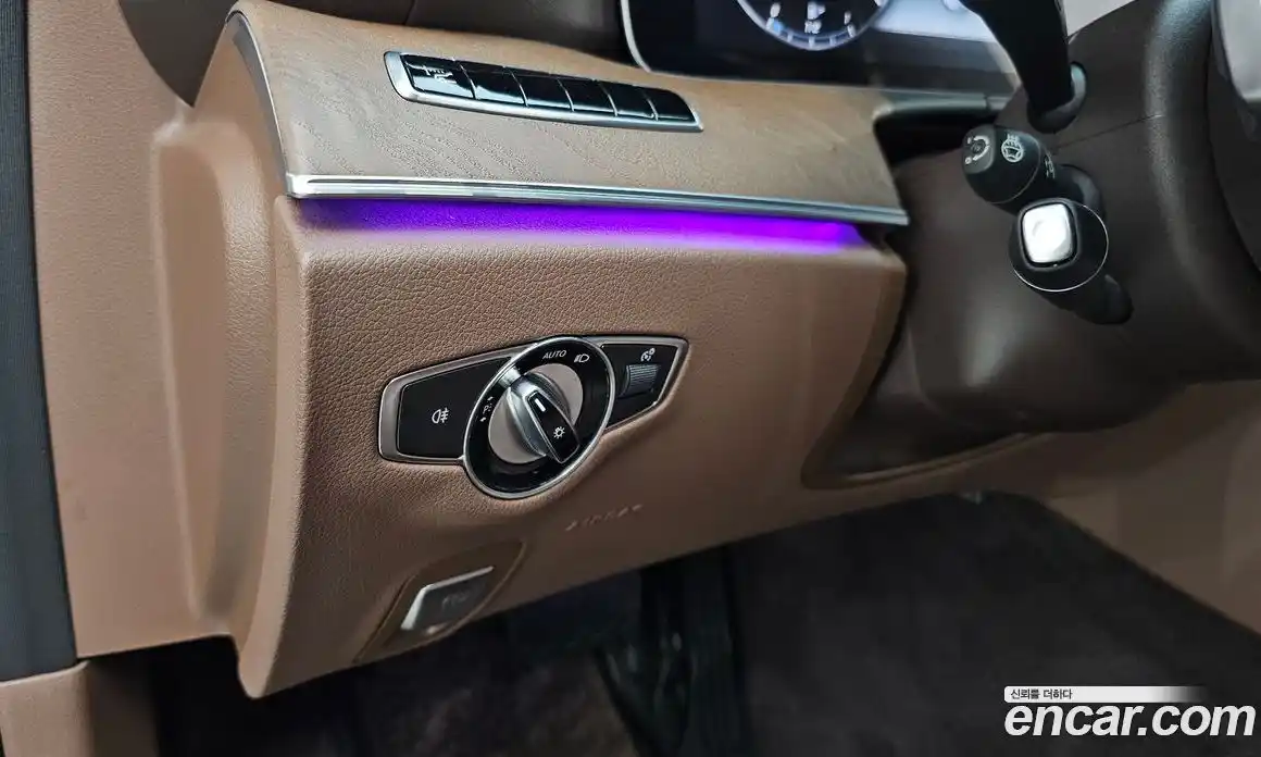 Mercedes-Benz E-Class 2017 2.0 Автомат в Москве № 160689, фото 14