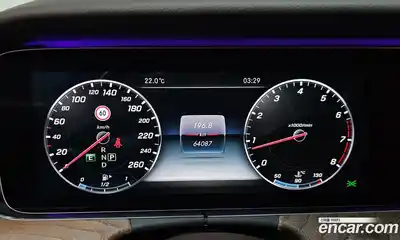 Mercedes-Benz E-Class 2017 2.0 Автомат в Москве № 160689, миниатюра 3