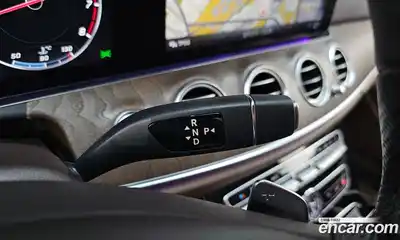 Mercedes-Benz E-Class 2017 2.0 Автомат в Москве № 160689, миниатюра 10