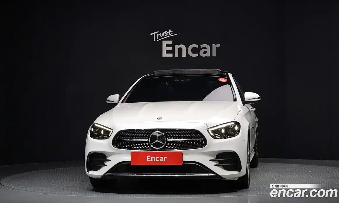 Mercedes-Benz E-Class 2021 2.0 Автомат в Москве № 160884, фото 3