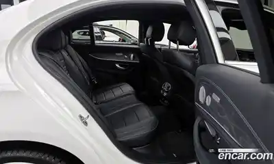 Mercedes-Benz E-Class 2021 2.0 Автомат в Москве № 160884, миниатюра 6