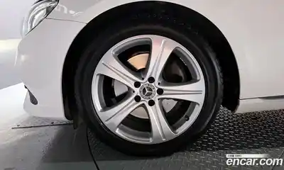 Mercedes-Benz E-Class, 2018