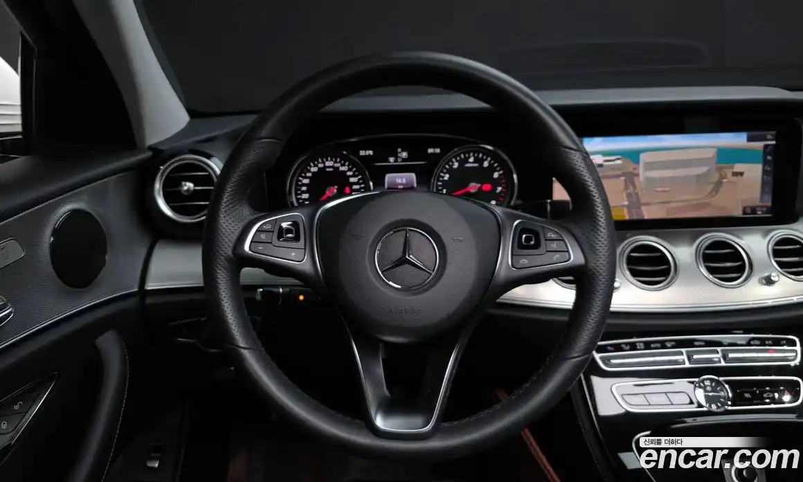 Mercedes-Benz E-Class 2018 2.0 Автомат в Москве № 161809, фото 11