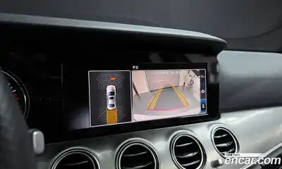 Mercedes-Benz E-Class 2018 2.0 Автомат в Москве № 161809, миниатюра 12