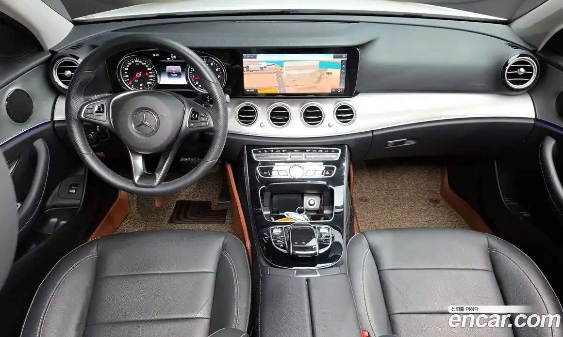 Mercedes-Benz E-Class 2018 2.0 Автомат в Москве № 161809, фото 18