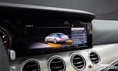 Mercedes-Benz E-Class 2018 2.0 Автомат в Москве № 161809, миниатюра 7