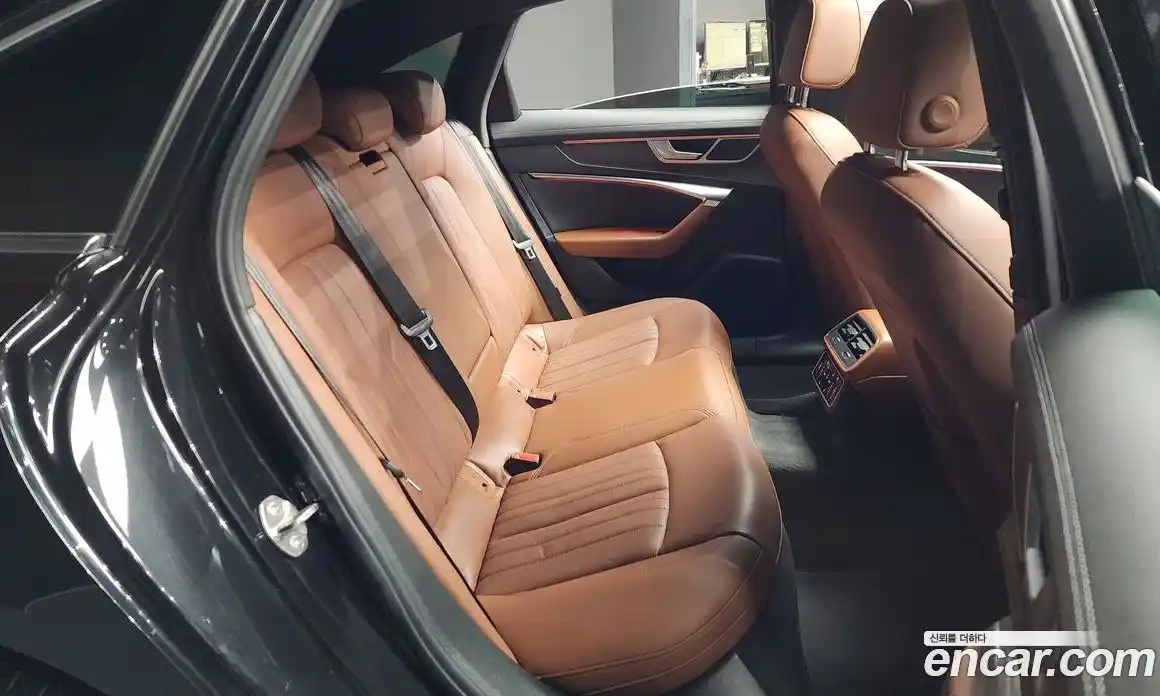 Audi A6 2023 2.0 Автомат в Москве № 162457, фото 16