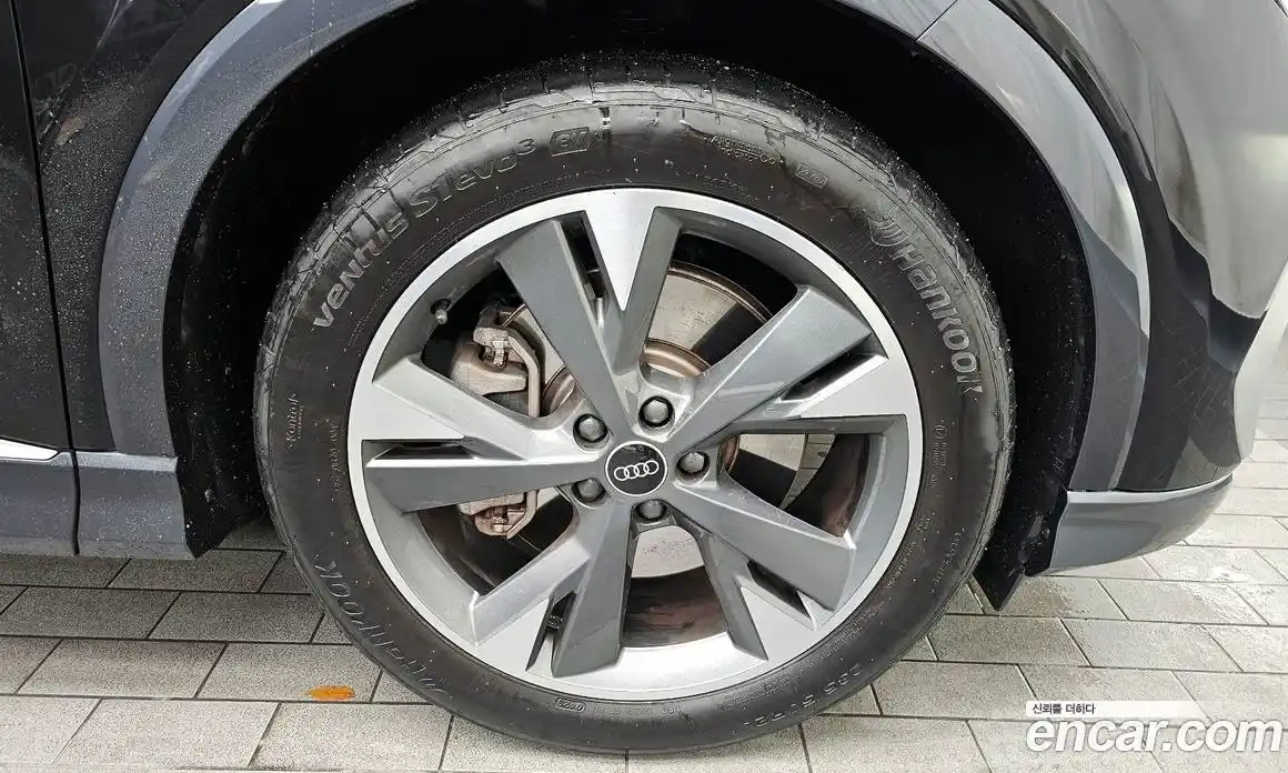 Audi Q4 e-tron 2022 0.2 Автомат в Москве № 162488, фото 14