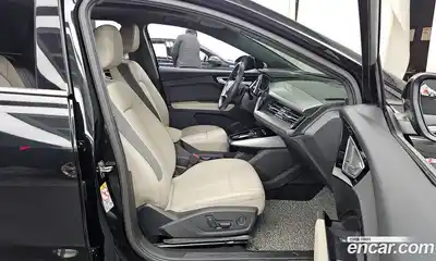 Audi Q4 e-tron 2022 0.2 Автомат в Москве № 162488, миниатюра 4