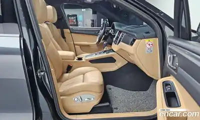 Porsche Macan 2018 2.0 Автомат в Москве № 165462, миниатюра 12