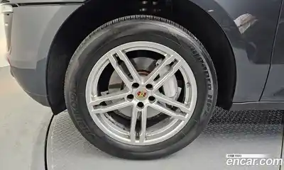 Porsche Macan 2018 2.0 Автомат в Москве № 165462, миниатюра 2