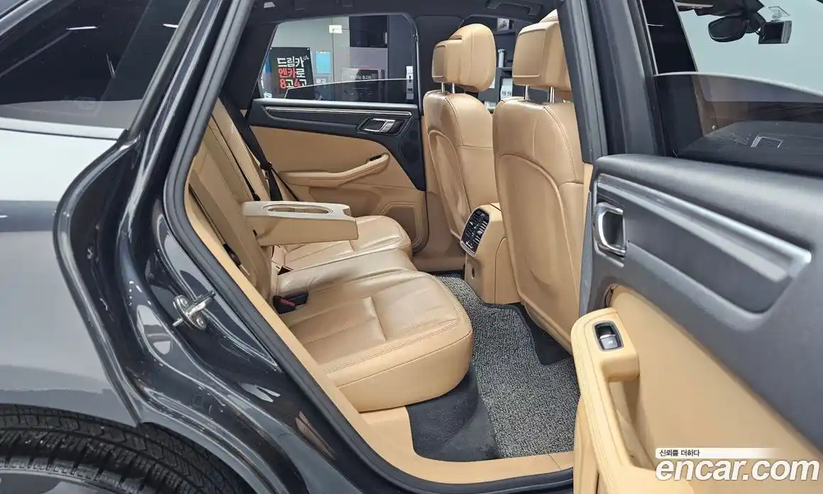 Porsche Macan 2018 2.0 Автомат в Москве № 165462, фото 9