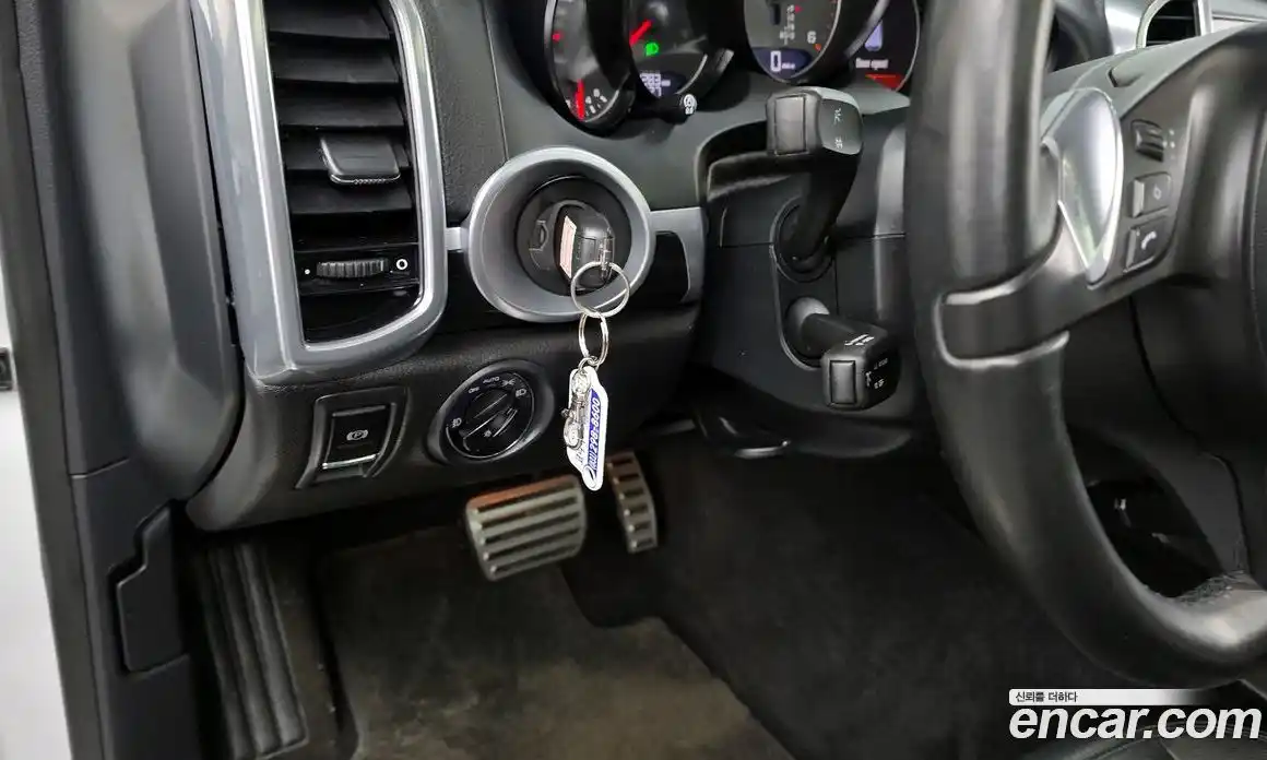 Porsche Cayenne 2013 4.1 Автомат в Москве № 165700, фото 13