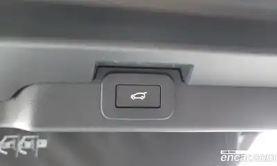 Land Rover Discovery 2024 3.0 Автомат в Москве № 165986, миниатюра 9