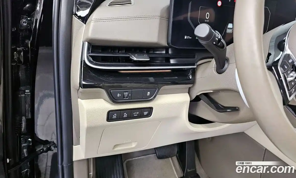 Kia Canival 2024 3.5 Автомат в Москве № 16631, фото 12