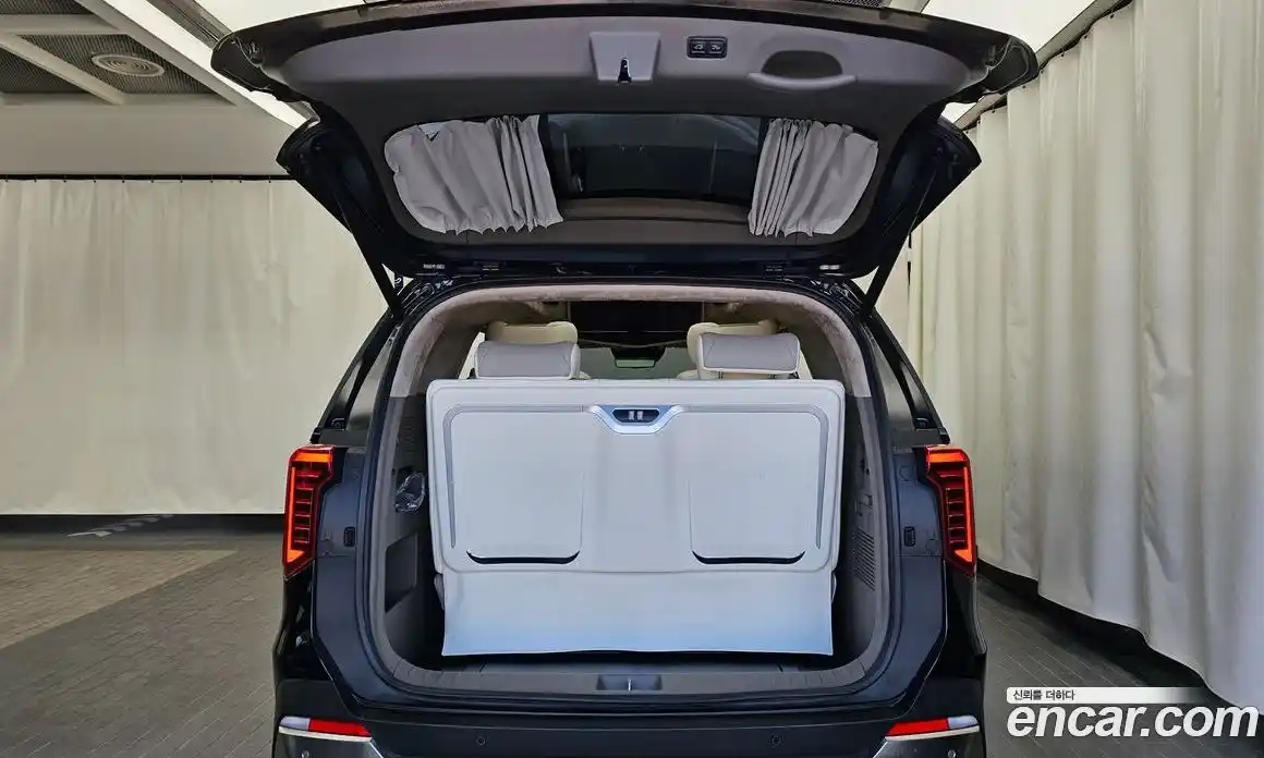 Kia Canival 2024 3.5 Автомат в Москве № 16631, фото 14